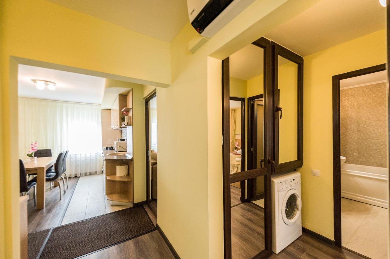 פיטסטי Apartament Carol Davila מראה חיצוני תמונה